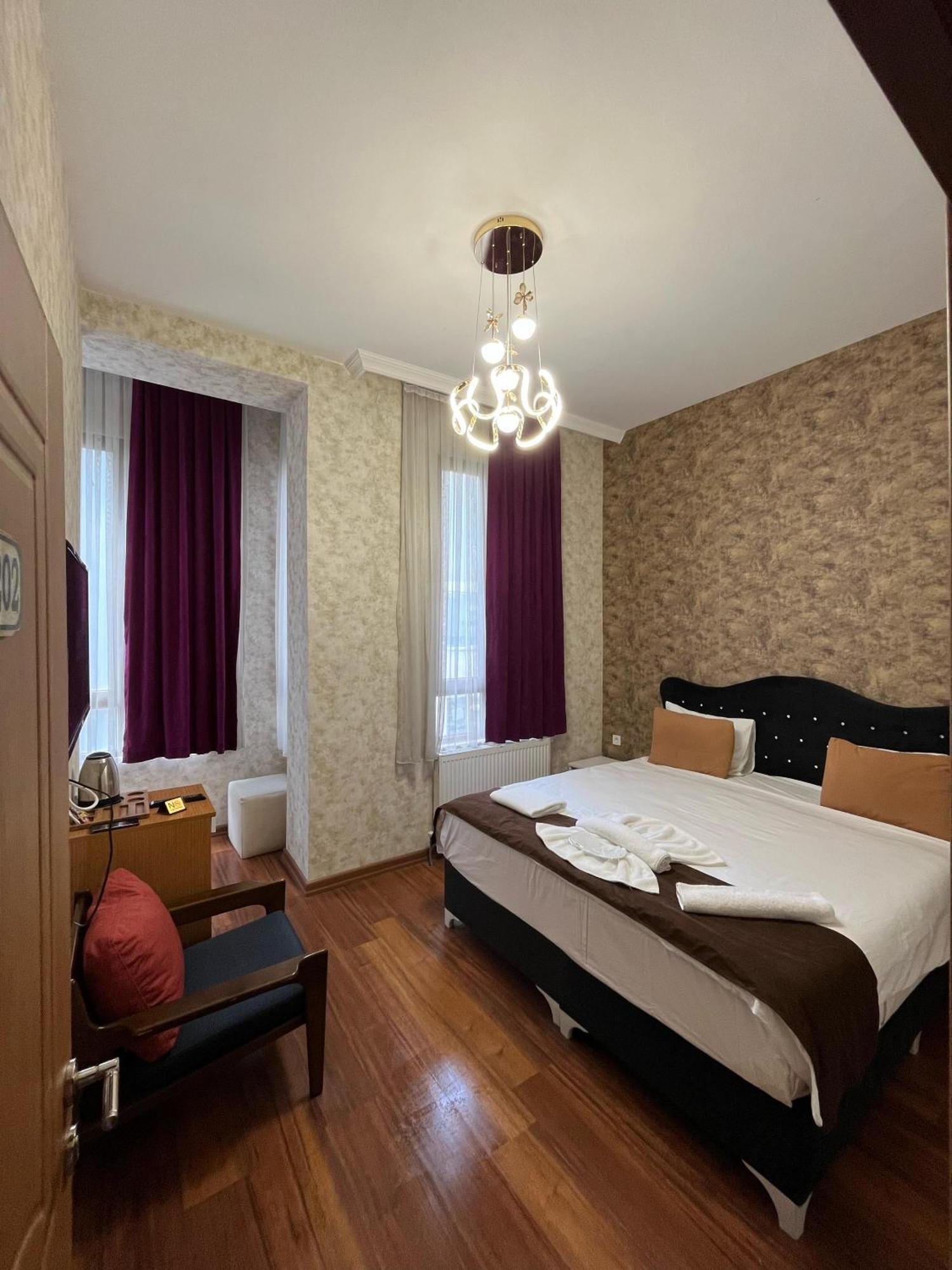 Gran Brn Hotel Taksim Istanboel Buitenkant foto